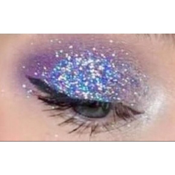 NIB MAC Lavender Hologram Glitter Brillants Rare & Discontinued - Picture 6 of 6